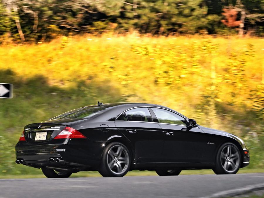  Mercedes-Benz CLS63 AMG 2008 года  (US) (фото 16 из 22)